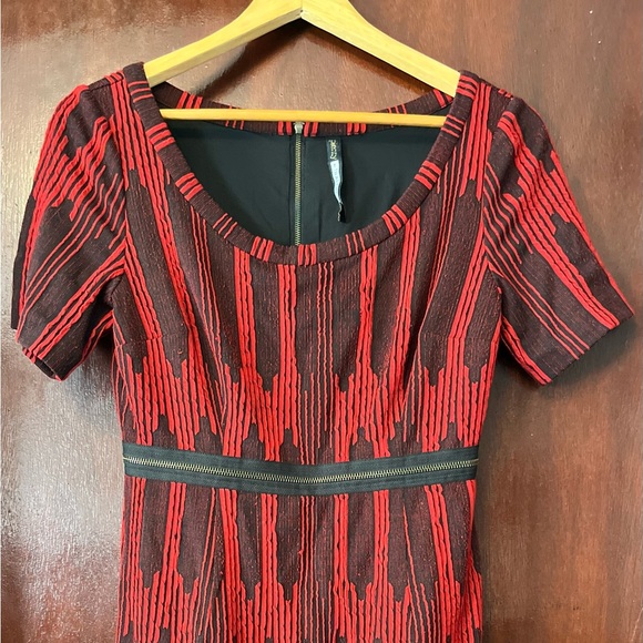 Women’s Plenty by Tracy Reese Red and Black Textured Dress - Picture 1 of 5